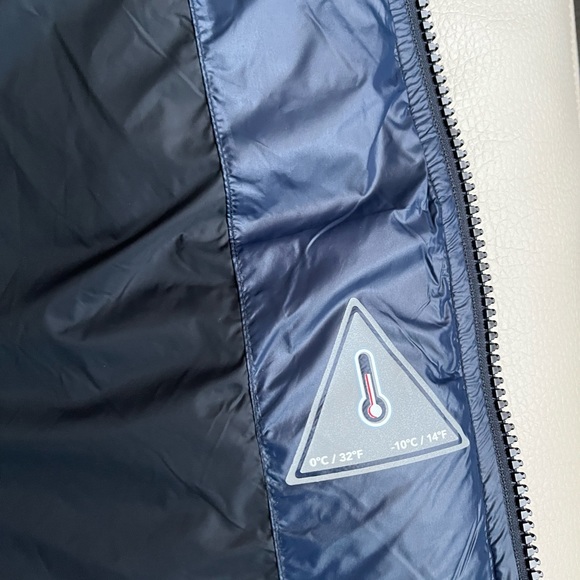 NWT - Pajar Quilted Lightweight Hooded Puffer Vest - Men Size L / Women XL - Picture 12 of 13